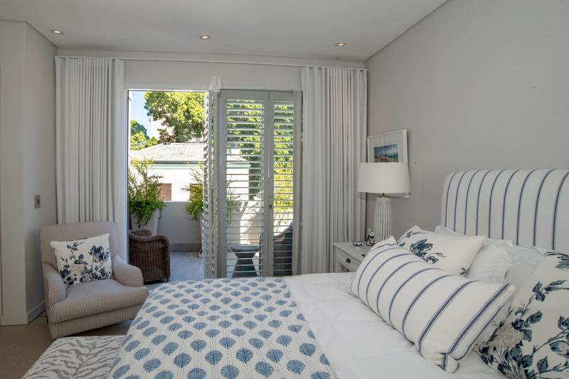 To Let 2 Bedroom Property for Rent in Green Point Western Cape